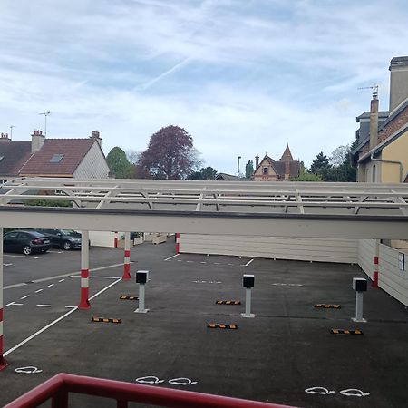 Hotel Et Spa Le Lion D'Or Pont-Évêque Zewnętrze zdjęcie
