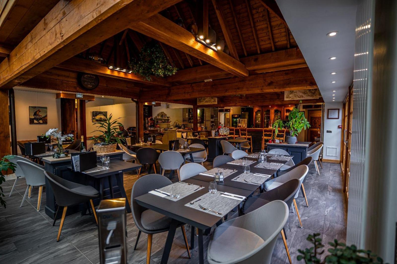 Hotel Et Spa Le Lion D'Or Pont-Évêque Zewnętrze zdjęcie