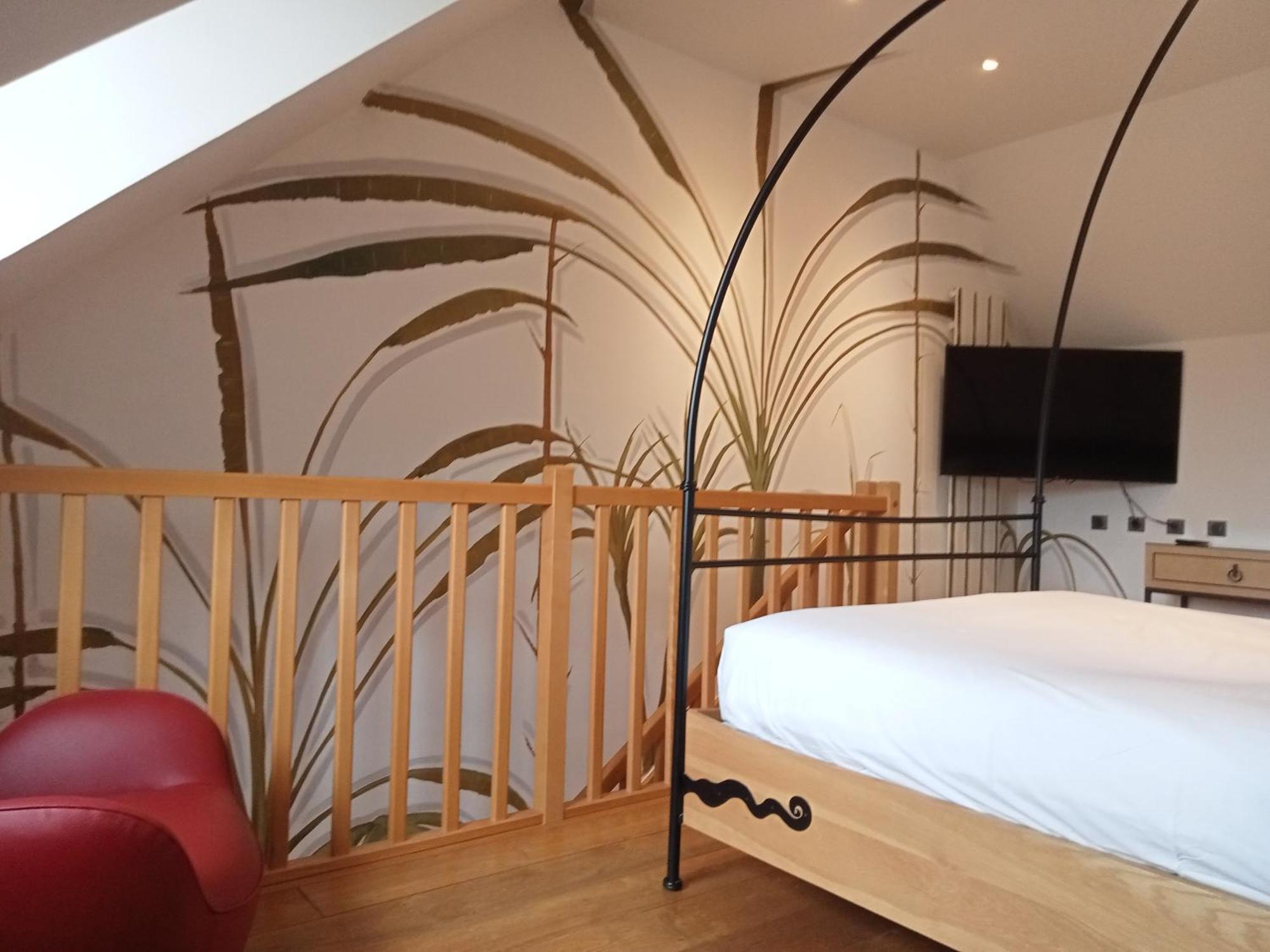 Hotel Et Spa Le Lion D'Or Pont-Évêque Zewnętrze zdjęcie